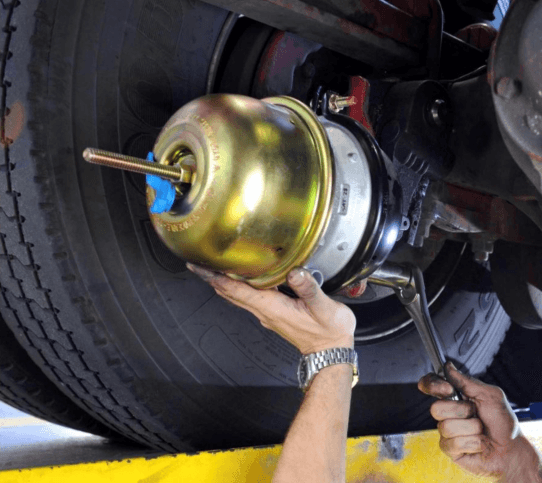 this is a picture of Queens mobile truck repair service