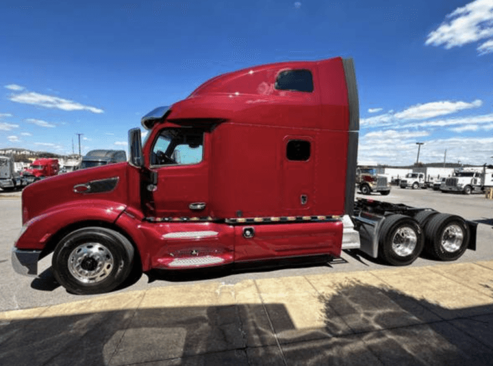 this image shows mobile truck repair in Whitestone, NY